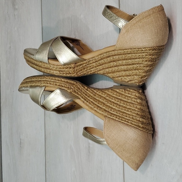 Euro By Sofft Womens Soft Comfort Espadrille Wedge Sandals Shoes sz 9M - Picture 8 of 13